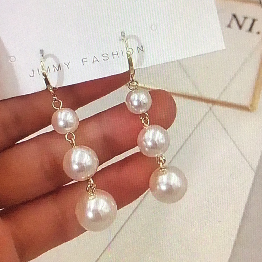 Style & Sophistication Pearl Earrings